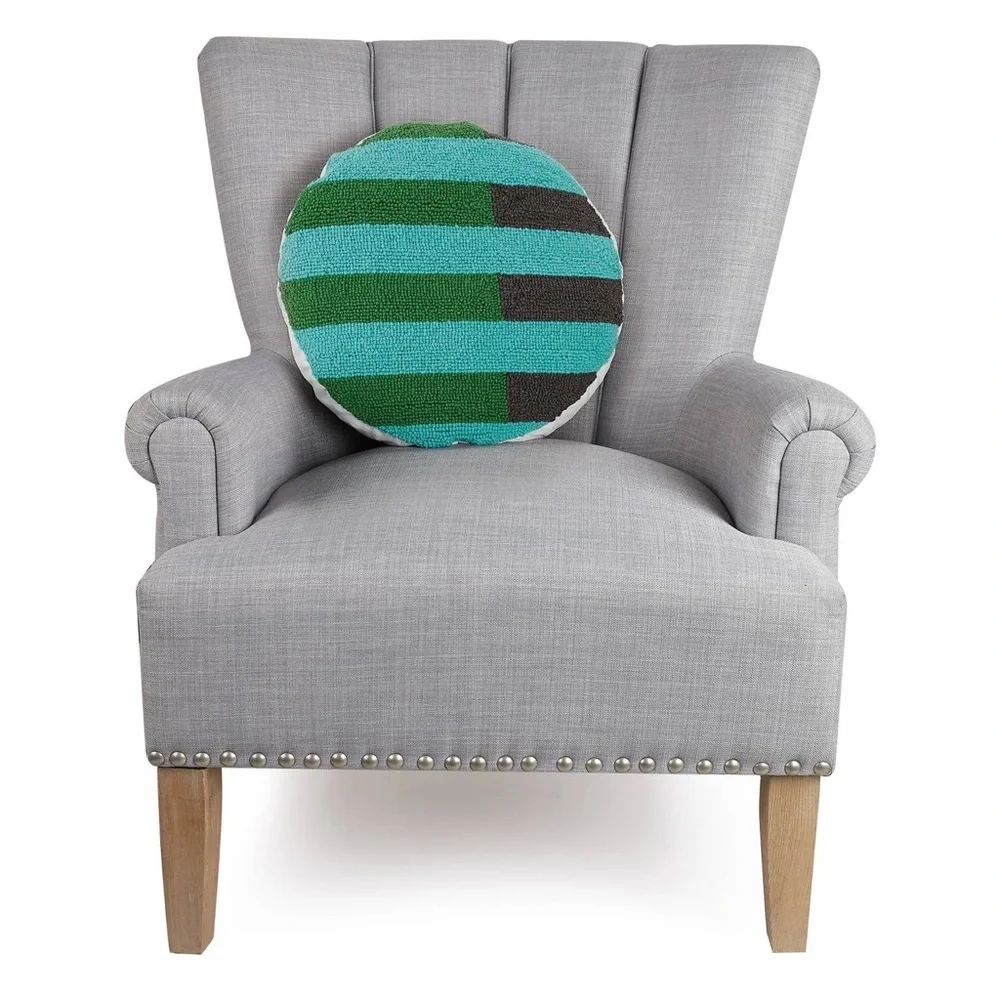 🆕 Handcrafted Cool Geometric Circle Hook Pillow